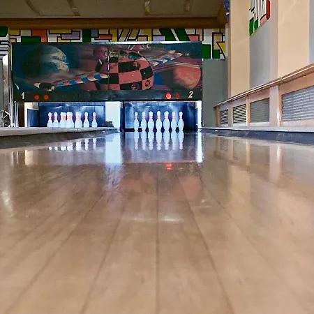 Bowling Pensión 3*